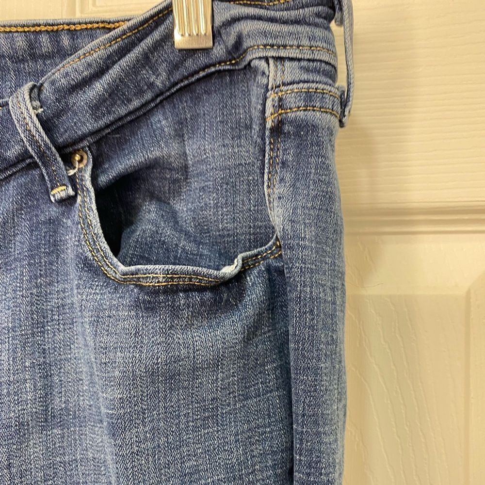Levi’s mid rise skinny blue jeans, size 18 - Picture 5 of 11